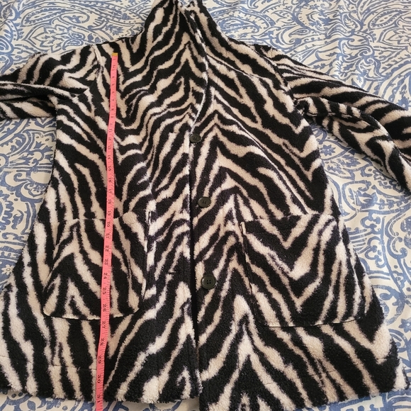 Fleece Jacket, Fashion And Function Blended, Black and Zebra, Reversible,M - Picture 13 of 13